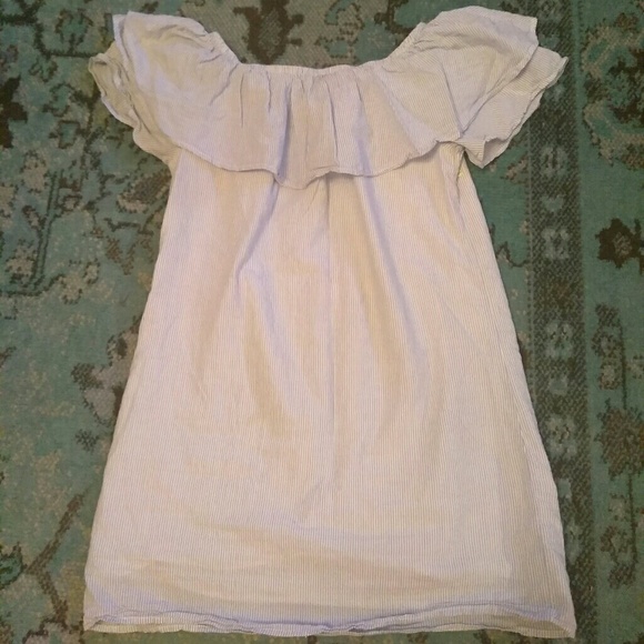 Strapless Ruffle Top - Picture 2 of 3